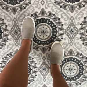 Steve Madden Gills slip shoe